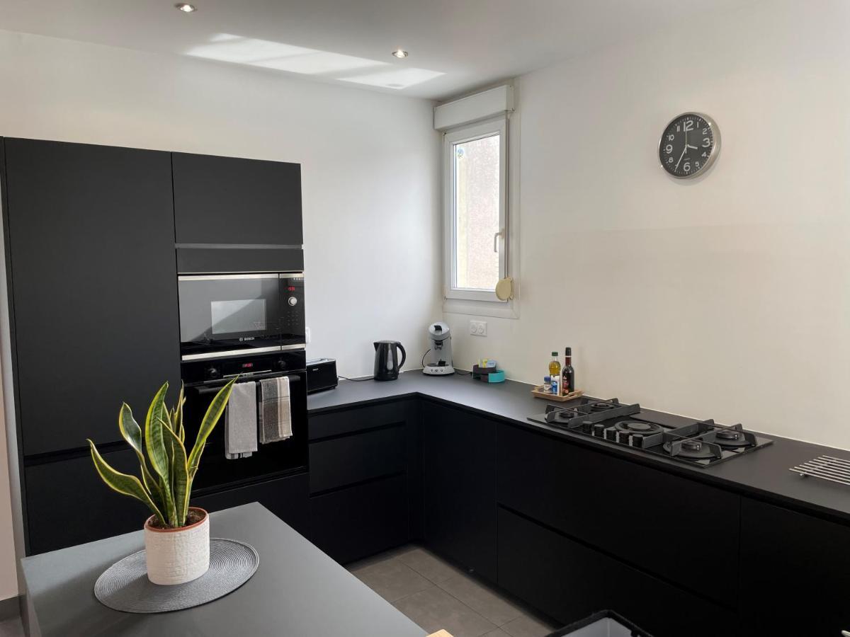 Le Cinquante-Deux Appartement De Charme Reims Exterior photo